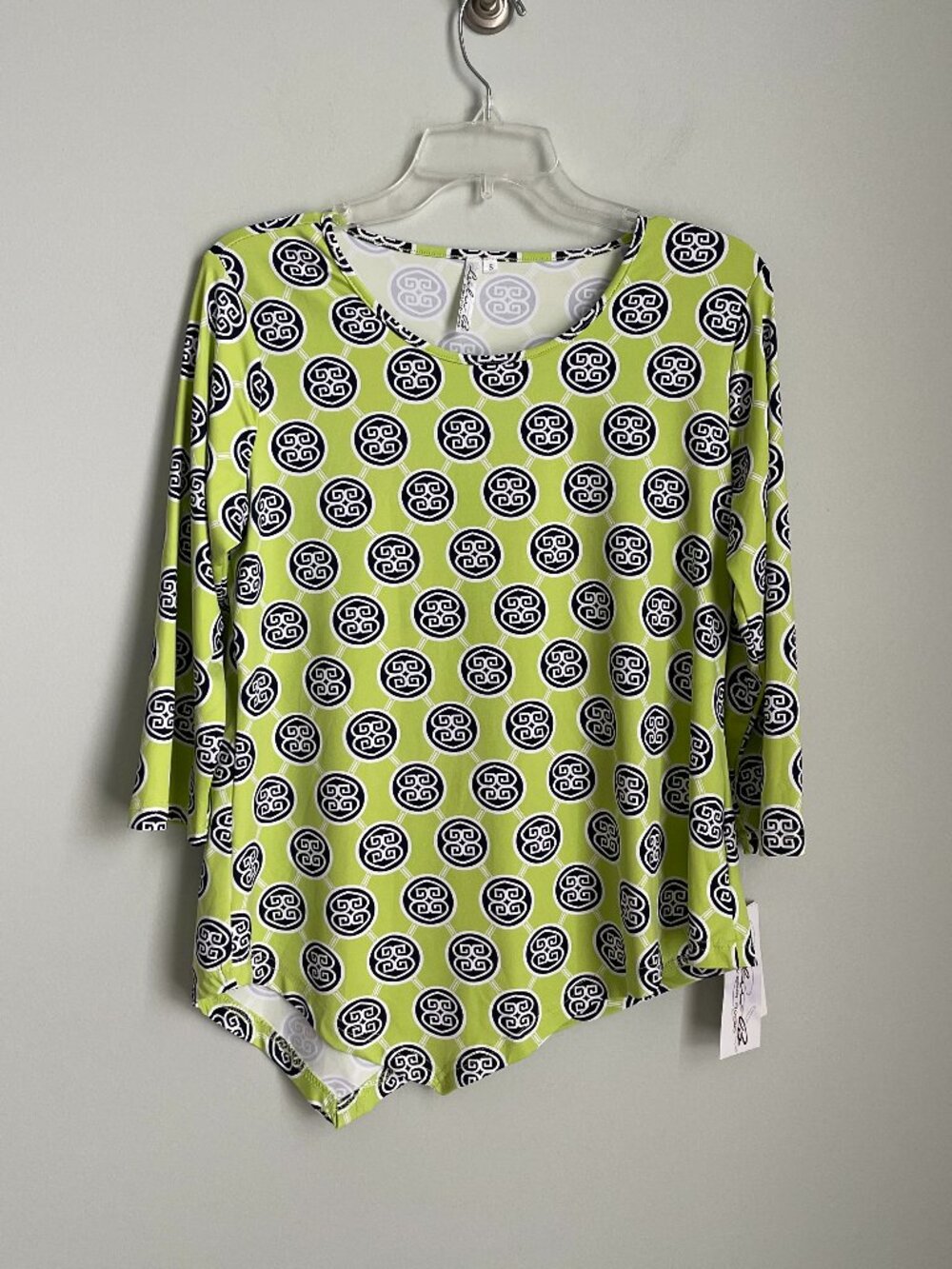 Lulu B Bright Green Printed Asymmetrical Top UPF 50 Sun Protection NEW